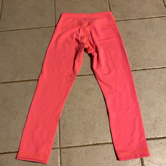 Lululemon Crop Leggings - Picture 3 of 3